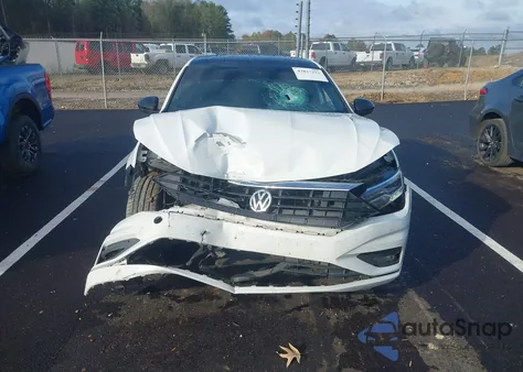 2019 Volkswagen Jetta 1.4T R-Line/1.4T S/1.4T Se z USA, uszkodzony, nr VIN 3VWCB7BU2KM244102